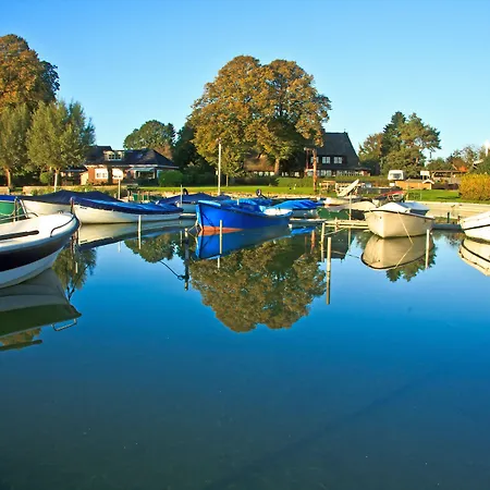 Hotel Fischerwiege Am Passader 3*